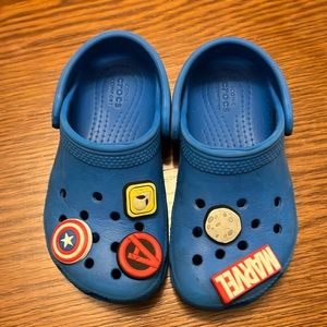 Crocs toddler size 9